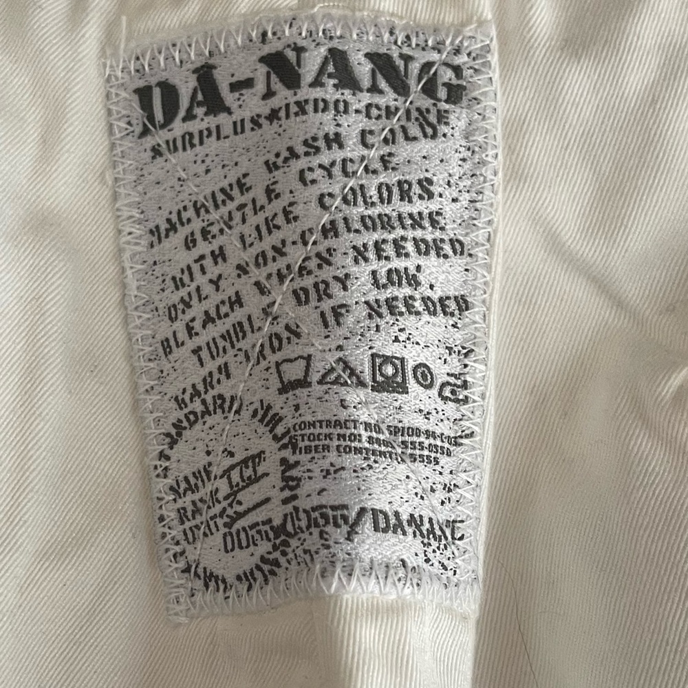 Da-Nang white surplus cargo shorts Geisha embroidered medium-large - Picture 5 of 9